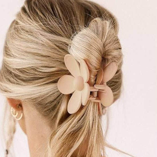 Matte Tone Daisy Hair Claw Clip