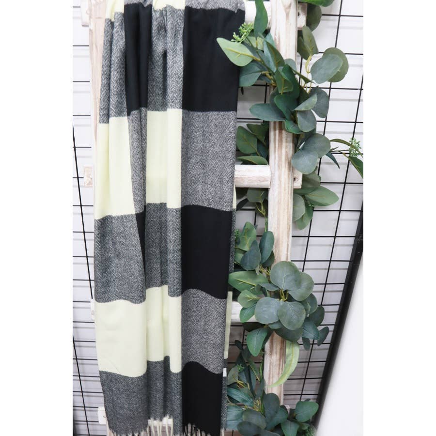 Black/Cream Plaid Cashmere Scarf