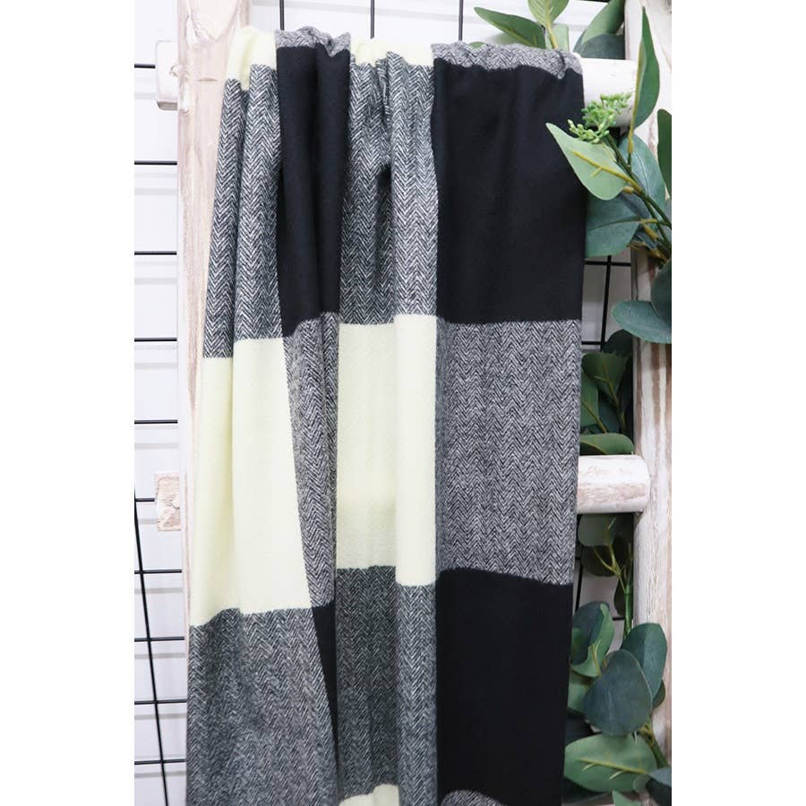 Black/Cream Plaid Cashmere Scarf