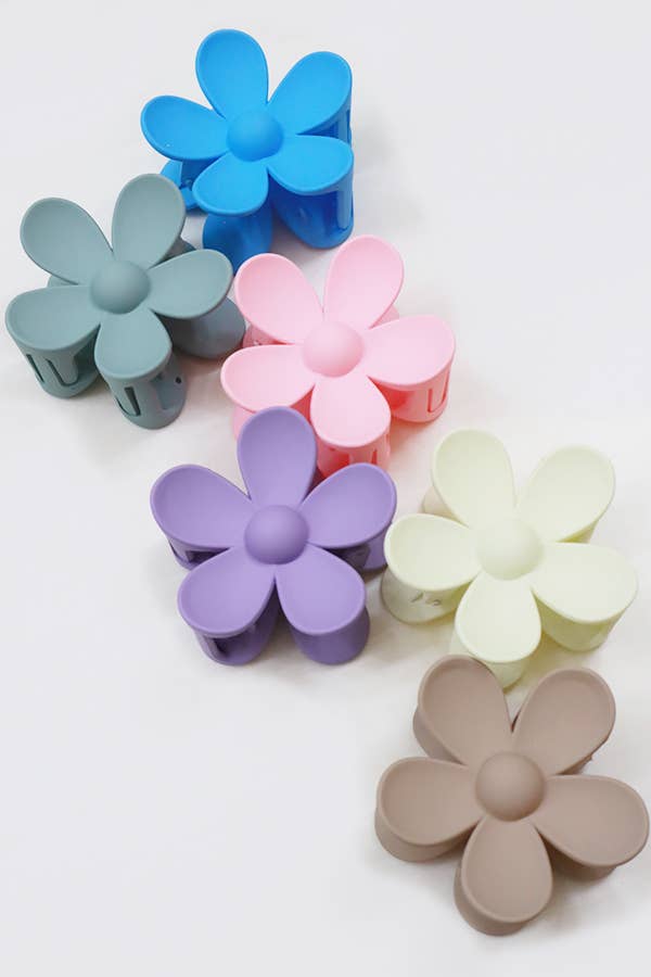 Daisy Matte Hair Claw