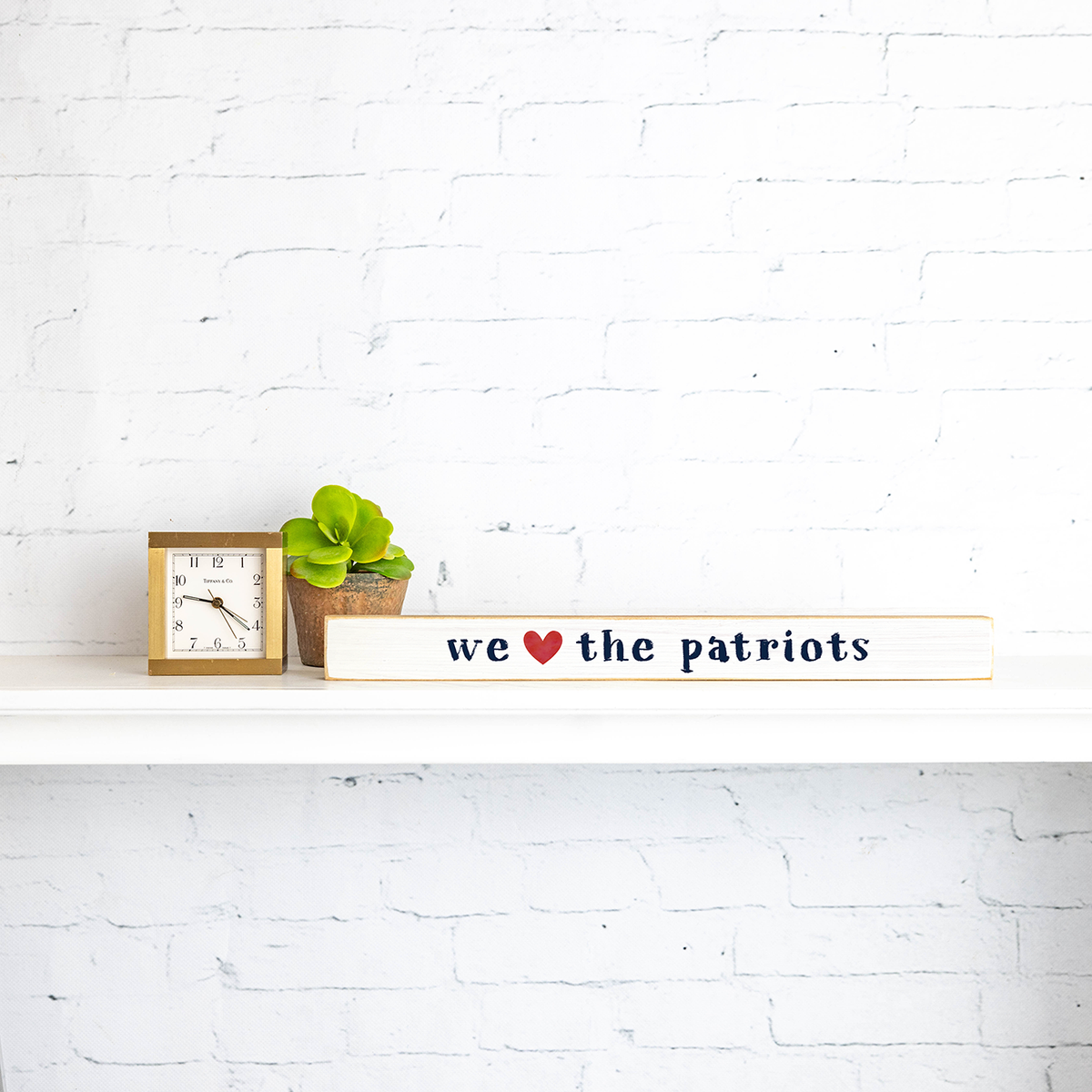 We Love The Pats- Skinny Sign