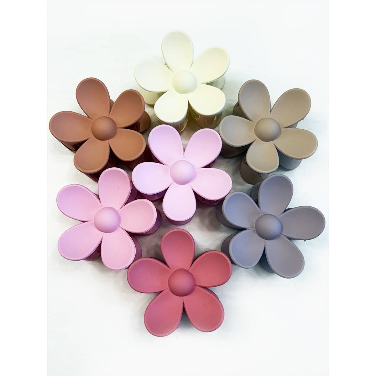 Matte Tone Daisy Hair Claw Clip
