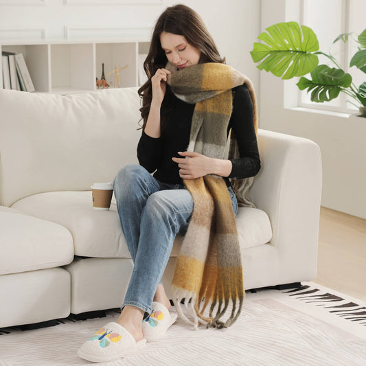 Plaid Pattern Fringe Oblong Winter Scarf